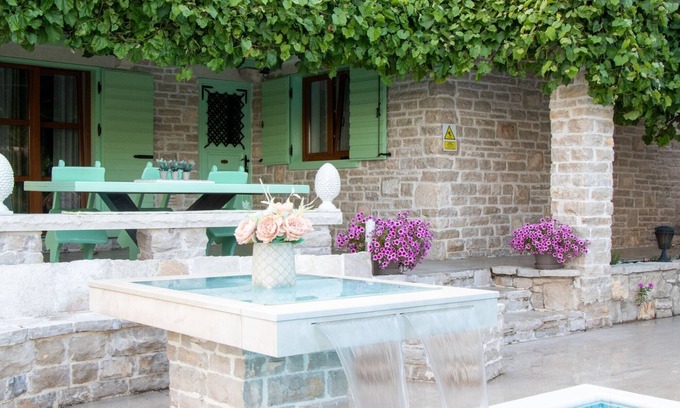 Stankovici House | Authentic Dalmatian Treasure Homes - House Stone