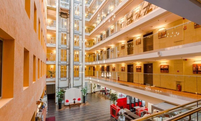 Old Town Hotel | Avalon Hotel & Conferences