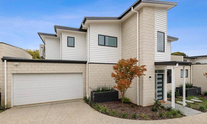 Belmont House | Avenue Townhouse Belmont