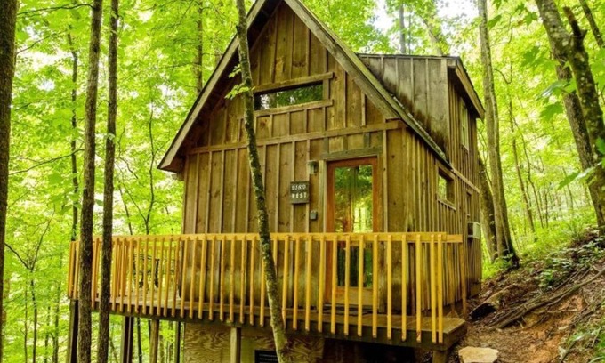 Slade Cabin | Away From It All! Pet Friendly