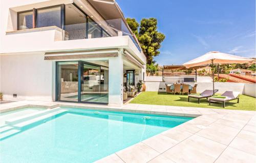 La Cala del Moral House | Awesome Home In Cala Del Moral