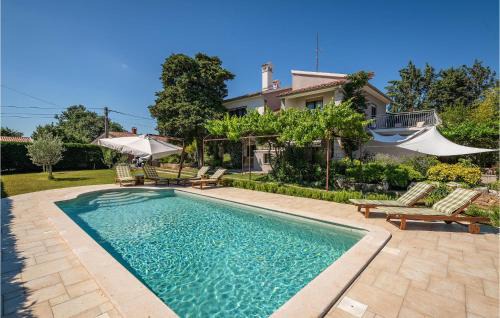 Krnica House | Awesome Home In Krnica