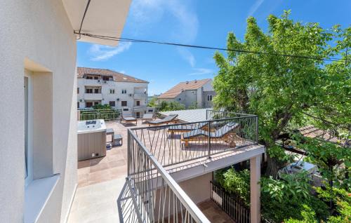 Pirovac House | Awesome Home In Pirovac With Kitchen