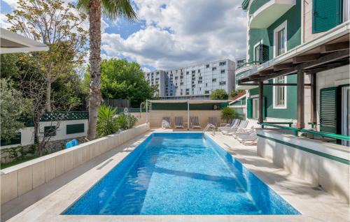 Bacvice House | Awesome Home In Split With Sauna