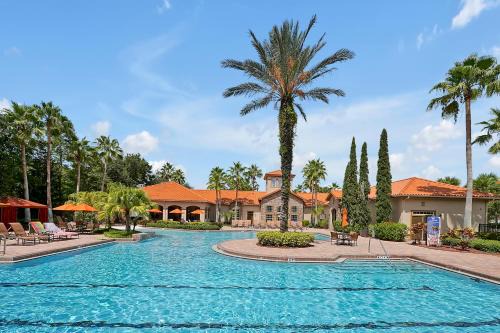 Four Corners Apartment | Awesome Mediterranean Resort! 15 minutes to Disney