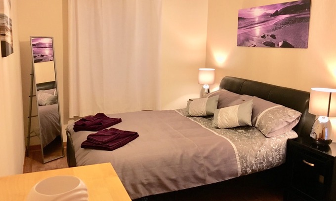 Inverness City Centre Apartment | Azim and Suzis City Centre Apartment Inverness
