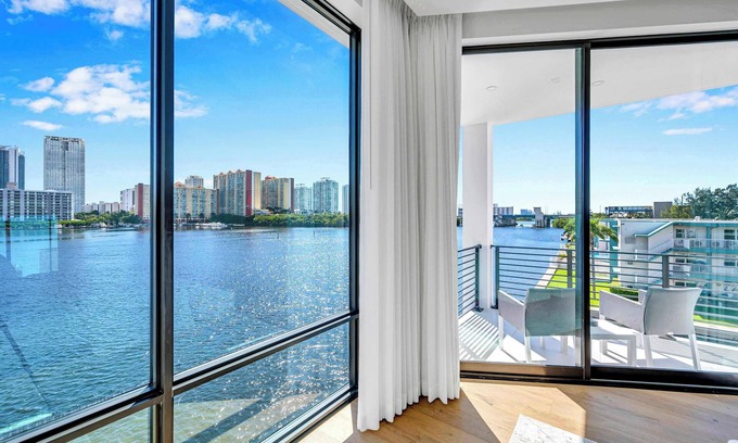 Eastern Shores House | Azure Bay - New listing and construction w/Jacuzzi & elevator in the house
