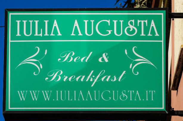 Albenga Bed & Breakfast | B&B Iulia Augusta