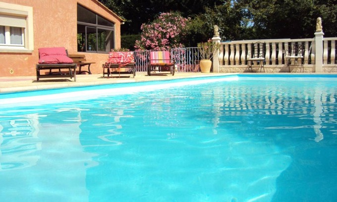 Pernes-les-Fontaines Bed & Breakfast | B&B La Douloire