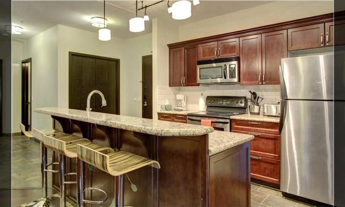 Canmore Apartment | B&B Mountain View 2BR 1Pullout Grand Rockies Resort