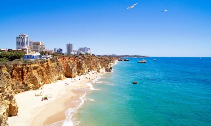 Portimao Apartment | B43 - Spotless Seaview Apartment
