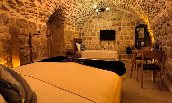 Artuklu Cabin | Babussor konağı