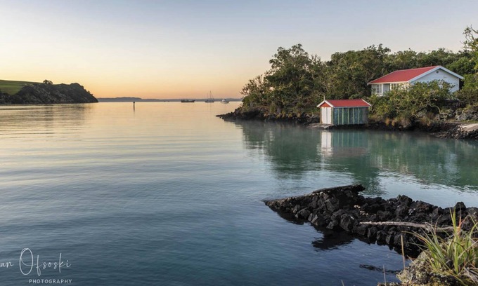 Rangitoto Island Cottage | Bach 78 Islington Bay, Rangitoto Island