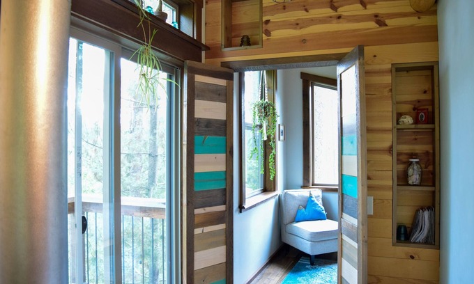 Columbia Falls Cabin | Backdoor to GNP - Modern Cabin in the Woods located on the North Fork Road