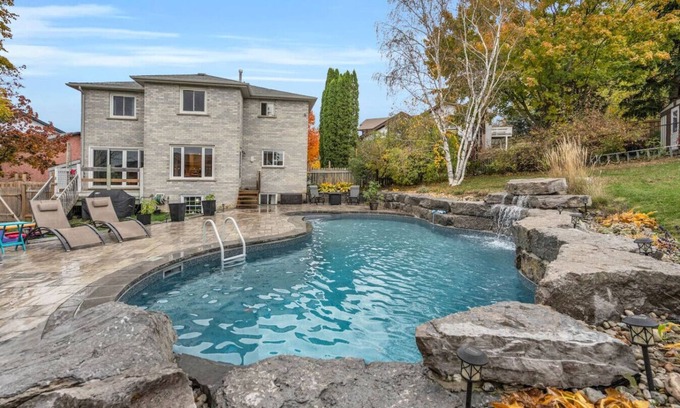 Bradford House | Backyard Oasis in Bradford-Pool