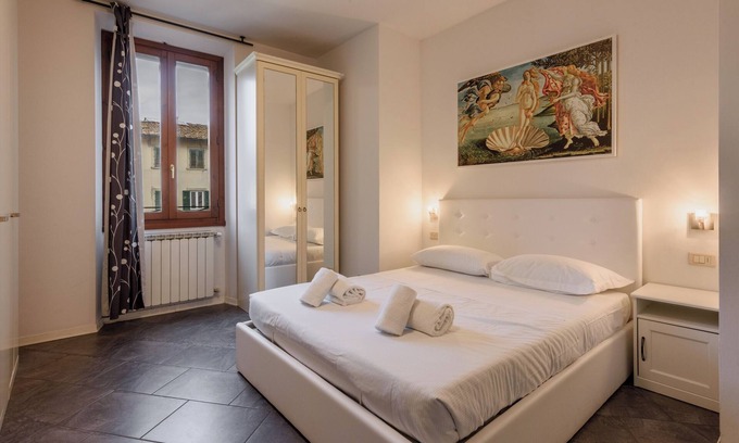 Isolotto Apartment | Bandinelli Terrace by MMega