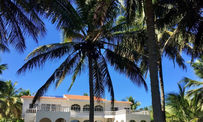 Baoba del Pinar Bed & Breakfast | Baoba Breeze BnB - Beachfront paradise! 4 rooms Seasonal availability!