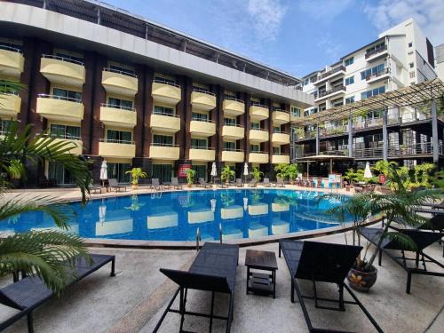 Pattaya Bay Hotel | Baron Beach Hotel
