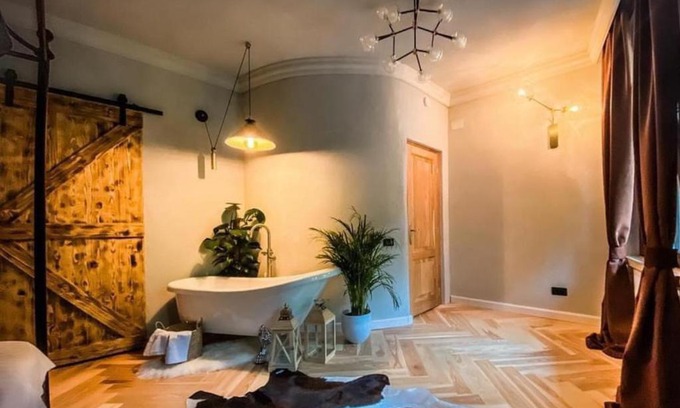 Brasov City Centre House | Barrique Chambers