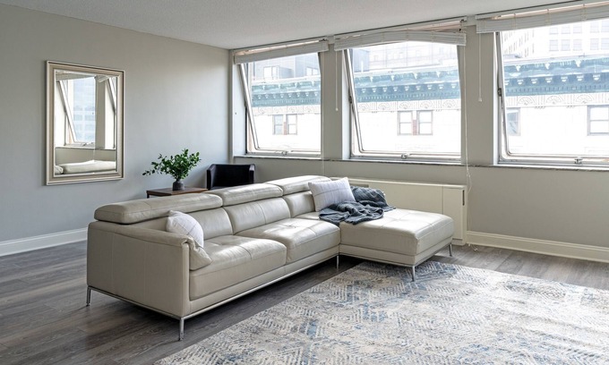 Downtown Cleveland Apartment | Barsala At The Luckman