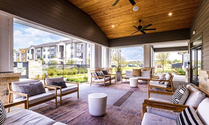 Pflugerville Apartment | Barsala At The Parker Austin