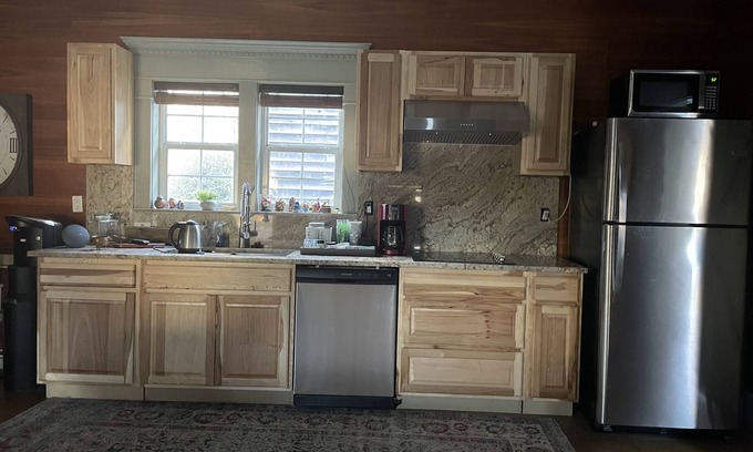 Breaux Bridge Apartment | Bayou & pool view with private patio