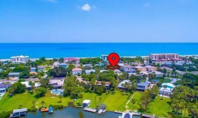 Cocoa Beach Apartment | Beach Bungalows By The Sea 1