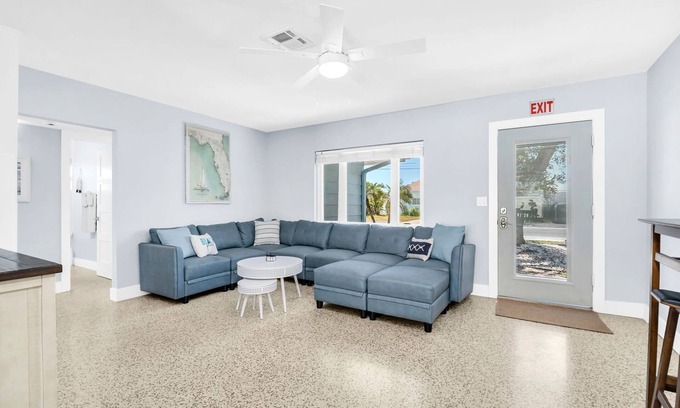 Indian Rocks Beach House | Beach Cottage Pool/Spa Golf Cart Pets OK