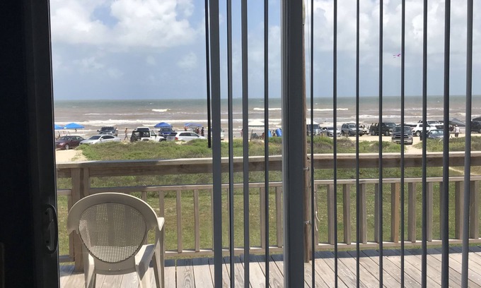 Surfside Beach House | Beach Front Home with Spectacular Views on Middle Beach
