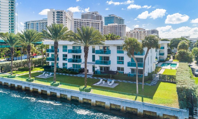 Bal Harbour Apartment | Beach Haus Bal Harbour