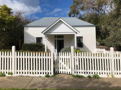 Queenscliff House | Beach House of Queenscliff