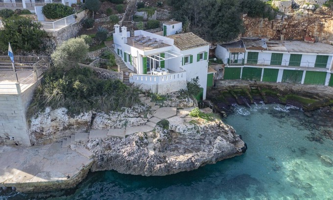 Cala Santany Ski Chalet | Beach house Sa Barca with sea view and only a few steps to Cala Santanyí