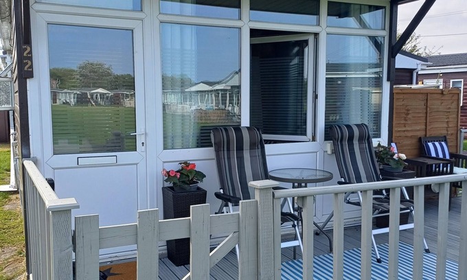 Chapel Saint Leonards Ski Chalet | Beach Retreat holiday chalet in chapel snt leonards.