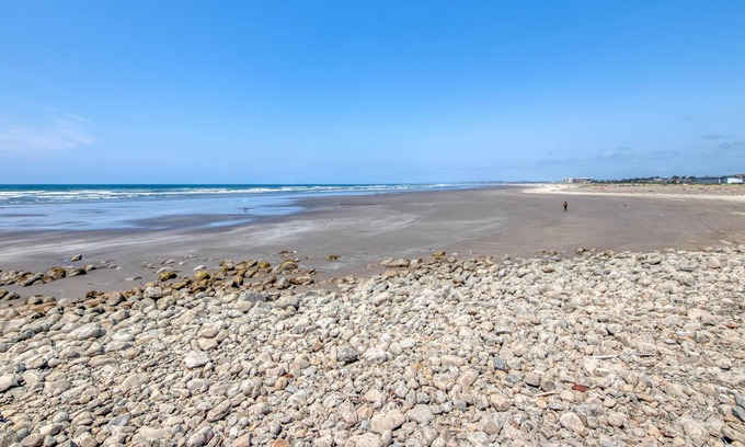 Seaside House | Beach Street Getaway- Seaside
