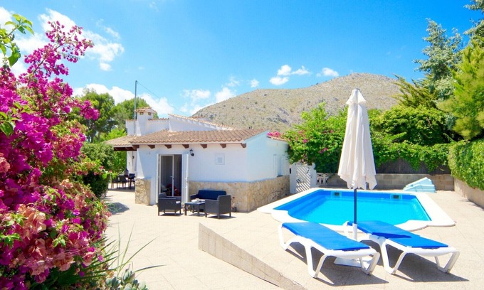Alcudia Villa | Beach Villa Carmen for five people with pool