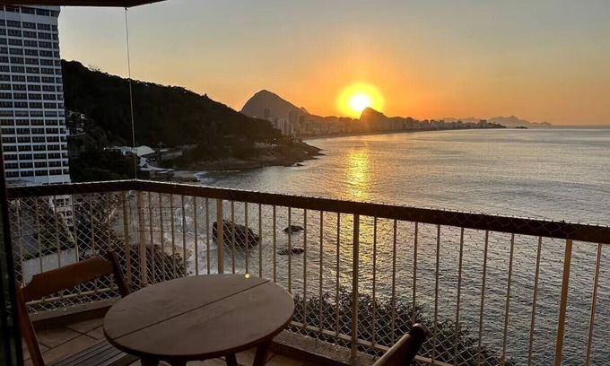 Vidigal Apartment | Beachfront Apartment in Rio de Janeiro