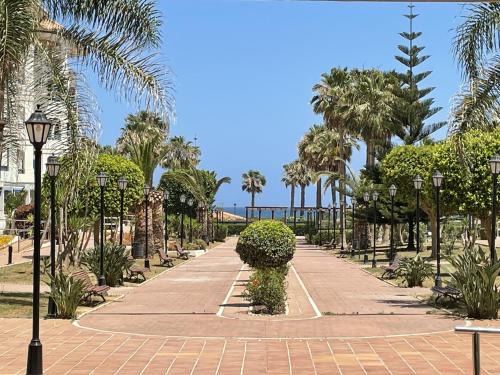San Luis de Sabinillas Apartment | Beachfront 3 Bed Apt San Luis De Sabinillas