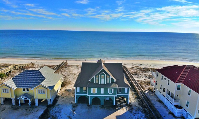 Morgantown House | Beachfront/Pools/Pickleball
