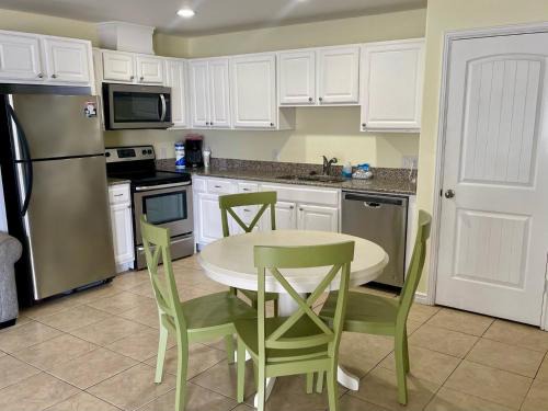 Port Aransas Apartment | Beachgate Condo Suites and Hotel 513 condo