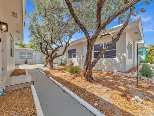 North Beach Apartment | Beachside 1BR Apt – Steps to Hollywood Dania