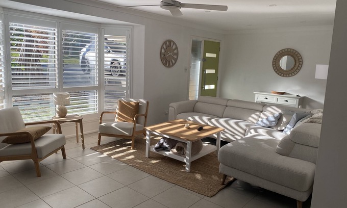 Sunrise Beach House | Beachy family home with just a walk to the beach or a 5 minute drive into Noosa.