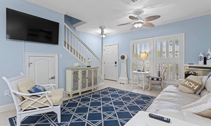Long Beach Condo | Beau Claire 2br Long Beach condo close to Gulfport, Biloxi