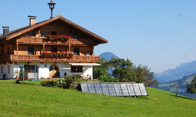 Hopfgarten im Brixental Villa | Beautiful villa for 6 people with WIFI, TV, balcony, pets allowed and panoramic view