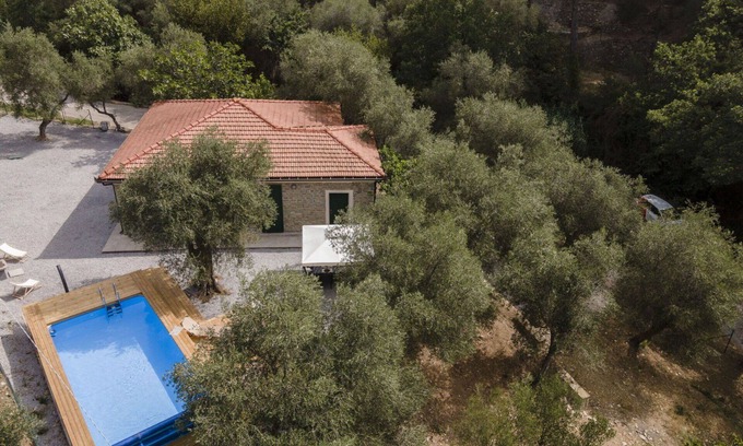 Cervo House | Beautiful private villa for 8 guests with WIFI, private pool and pets allowed