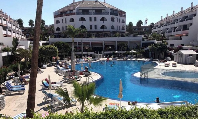 El Madronal Apartment | Beautiful large 2 bed apartment close to beach and all amenities