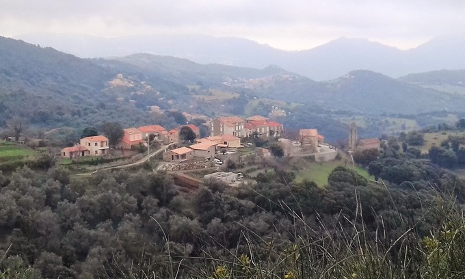 Santa-Maria-Figaniella Apartment | beautiful comfortable accommodation in traditional stone house