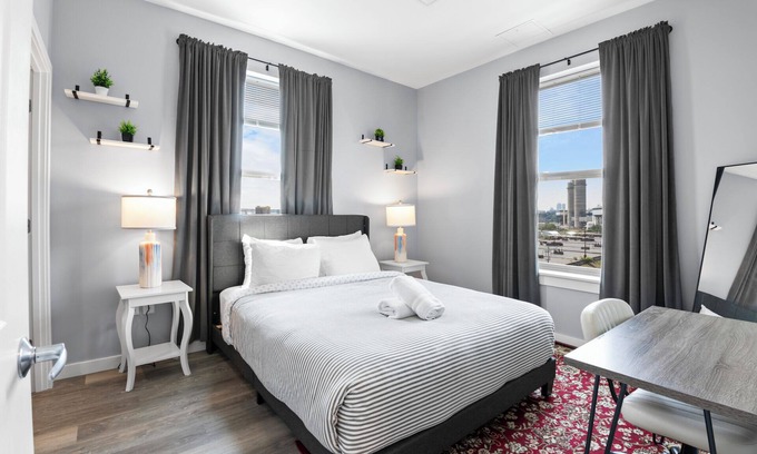 Everett Apartment | Beautiful 1BR Near Encore Boston 3008