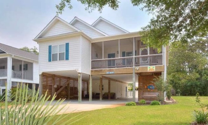 Tranquil Harbour House | BEAUTIFUL 3 BR/2.5 BA Home-Close to Beach & Waterway-Private POOL-Sleeps 8