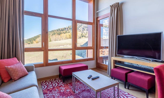 Arc-1800 Apartment | Beautiful 4-room apt with pool, spa, gym, parking and WIFI included at Arcs 1800