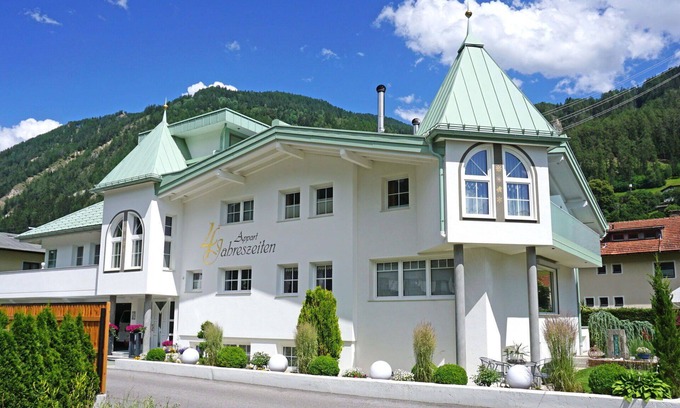 Ried im Oberinntal Apartment | Beautiful apartment for 4 guests with WIFI, TV and patio